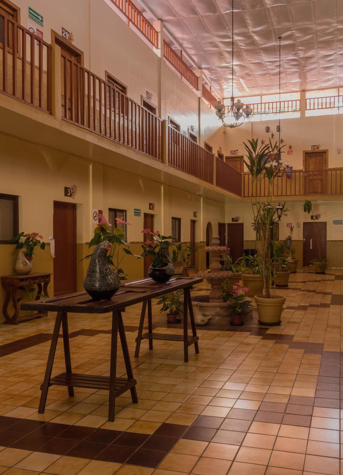 Hotel Cervantino Tapachula Zewnętrze zdjęcie