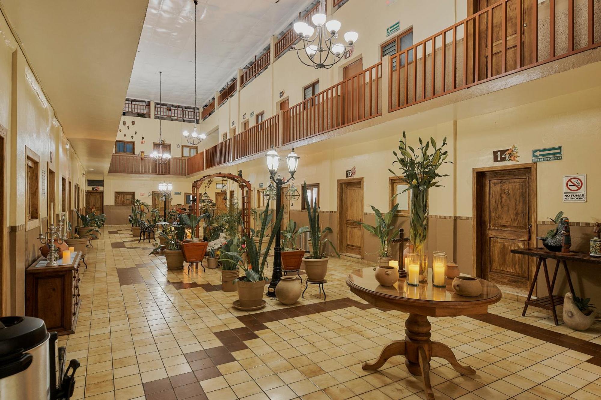 Hotel Cervantino Tapachula Zewnętrze zdjęcie