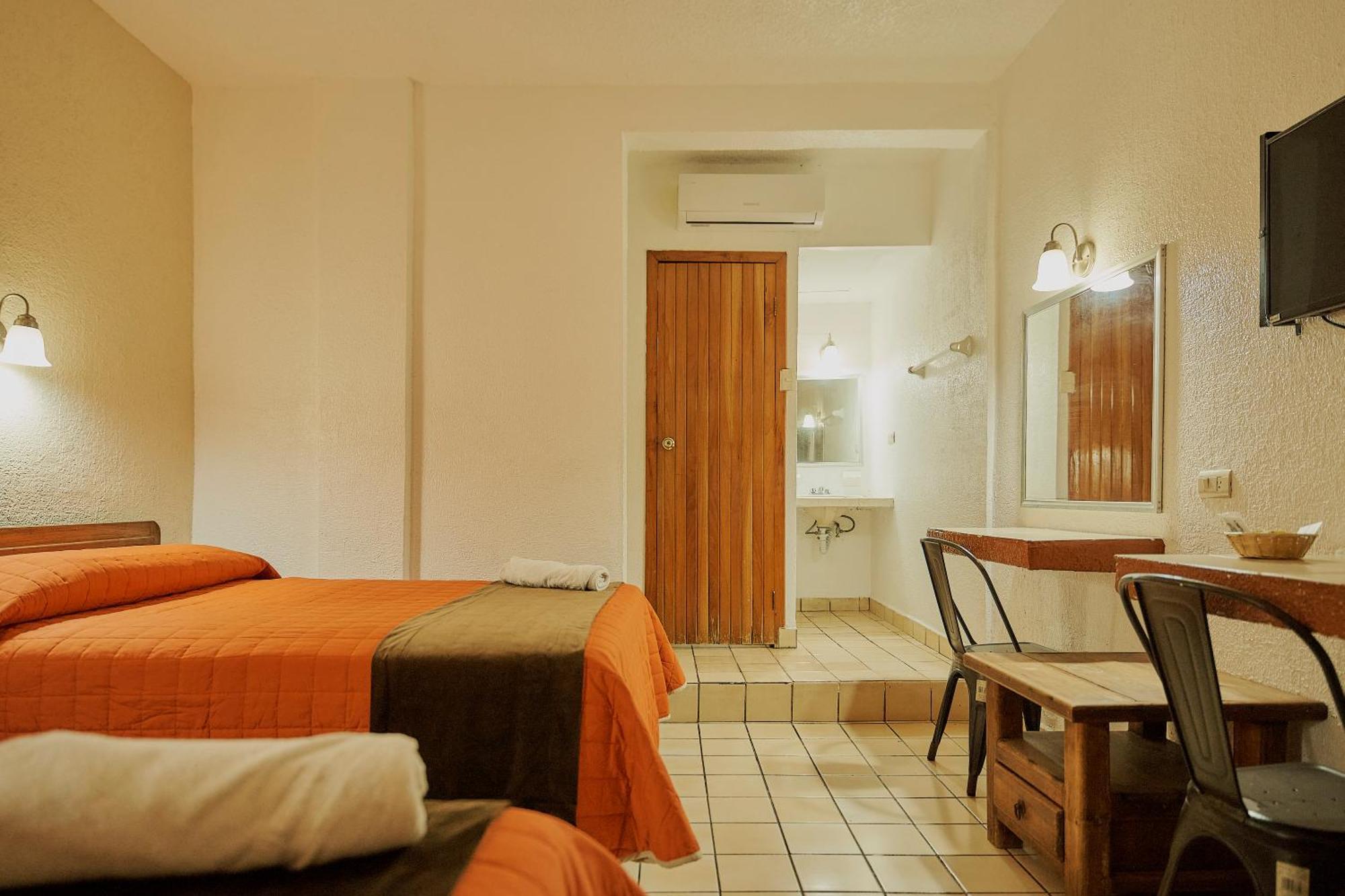 Hotel Cervantino Tapachula Zewnętrze zdjęcie